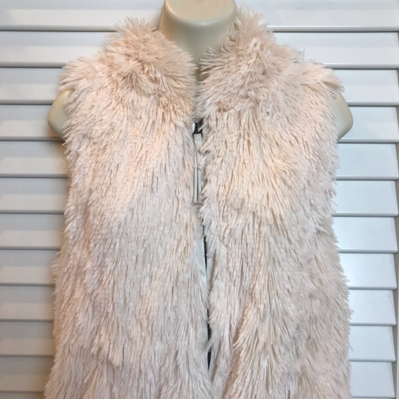 Beulah Boho Furry Teddy Bear Vest - Picture 4 of 8